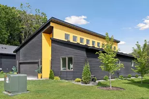 1013 Gardner St, Wayzata, MN 55391 - Photo 1