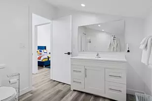 1021 Gardner St E, Wayzata, MN 55391 - Photo 44