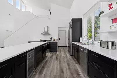 1021 Gardner Street E, Wayzata, MN 55391 - Photo 18