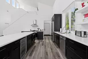 1021 Gardner St E, Wayzata, MN 55391 - Photo 18