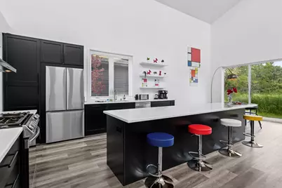 1021 Gardner Street E, Wayzata, MN 55391 - Photo 16