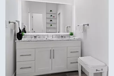 1021 Gardner Street E, Wayzata, MN 55391 - Photo 36