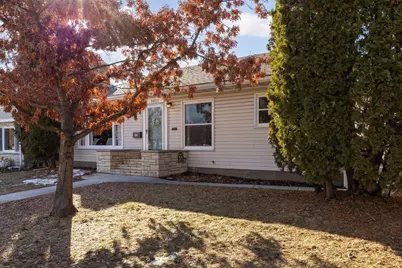 3821 York Avenue N, Robbinsdale, MN 55422 - Photo 4