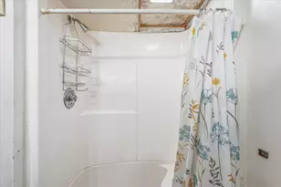 6337 Indiana Ave N, Brooklyn Center, MN 55429 - Photo 32