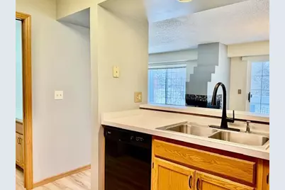 15665 24th Avenue N #C, Plymouth, MN 55447 - Photo 12