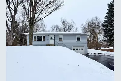 2859 Parker Road, Saint Cloud, MN 56301 - Photo 2