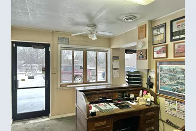1401 SE Broadway Avenue, Albert Lea, MN 56007 - Photo 6