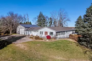 2424 County Rd 101, Hendricks, MN 56136 - Photo 4