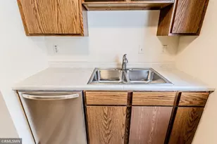 6631 84th Ct N, Brooklyn Park, MN 55445 - Photo 4