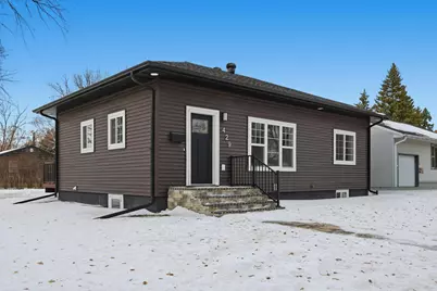 429 18th Street S, Moorhead, MN 56560 - Photo 2