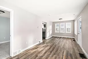 320 20th St, Cloquet, MN 55720 - Photo 6