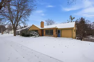 105 Orchard St S, Northfield, MN 55057 - Photo 2