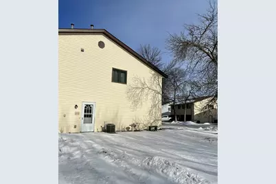 6536 83rd Court N, Brooklyn Park, MN 55445 - Photo 2