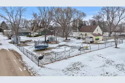 208 S Brook Avenue, Porter, MN 56280 - Photo 2