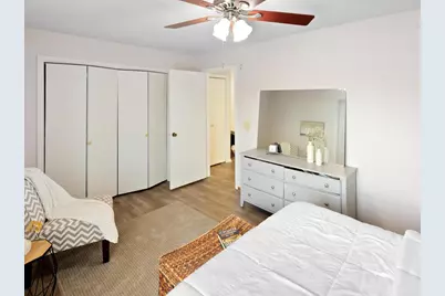 10686 Sherman Drive, Eden Prairie, MN 55347 - Photo 22