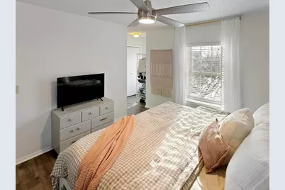 10686 Sherman Drive, Eden Prairie, MN 55347 - Photo 14