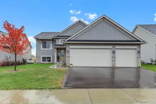 2857 213th St W, Farmington, MN 55024 - Photo 2