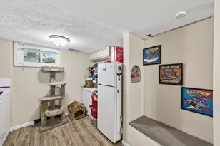 1562 Ivy Ave E, Saint Paul, MN 55106 - Photo 14