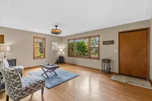 262 N Star Ln, Circle Pines, MN 55014 - Photo 4