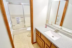 186 Sargent Dr, Red Wing, MN 55066 - Photo 18