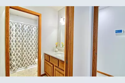 186 Sargent Drive, Red Wing, MN 55066 - Photo 12