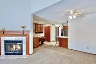 186 Sargent Dr, Red Wing, MN 55066 - Photo 6