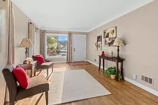 545 6th Ave S, South Saint Paul, MN 55075 - Photo 1