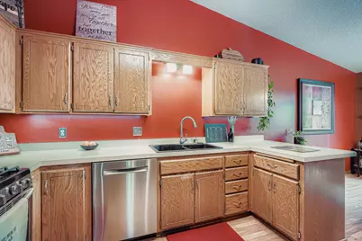 14715 Endicott Way, Apple Valley, MN 55124 - Photo 16