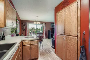 14715 Endicott Way, Apple Valley, MN 55124 - Photo 18