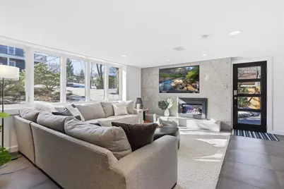 44 Thomas Avenue S, Minneapolis, MN 55405 - Photo 20