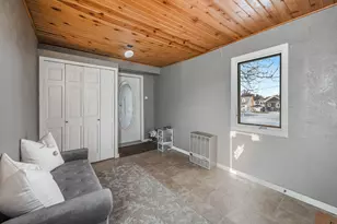 811 E 5th St, Blue Earth, MN 56013 - Photo 22