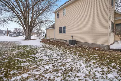 811 E 5th Street, Blue Earth, MN 56013 - Photo 42