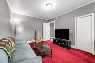 811 E 5th St, Blue Earth, MN 56013 - Photo 30