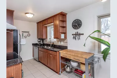 10341 Clinton Avenue S, Bloomington, MN 55420 - Photo 8