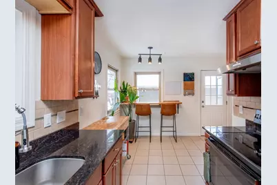 10341 Clinton Avenue S, Bloomington, MN 55420 - Photo 10