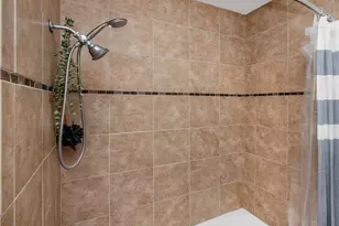 10341 Clinton Ave S, Bloomington, MN 55420 - Photo 16