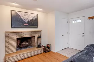 10341 Clinton Ave S, Bloomington, MN 55420 - Photo 4