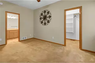 2421 Stearns Way, Saint Cloud, MN 56303 - Photo 8