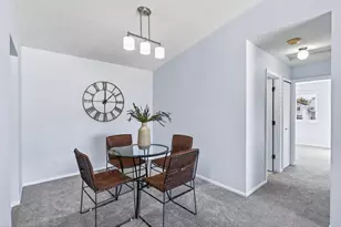 6830 Sandlewood Rd, Woodbury, MN 55125 - Photo 12