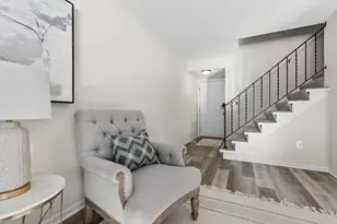 8527 W 97th St Cir, Bloomington, MN 55438 - Photo 4