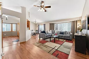 5447 Kalenda Dr NE, Albertville, MN 55301 - Photo 4