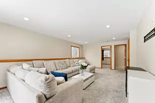 5447 Kalenda Dr NE, Albertville, MN 55301 - Photo 24