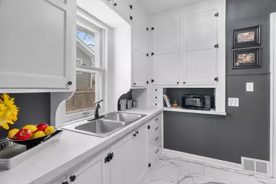 1824 Sims Avenue, Saint Paul, MN 55119 - Photo 14