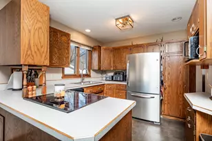 2601 Atlantic Dr S, Fargo,  58103 - Photo 10