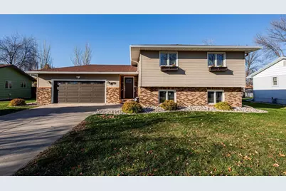 2601 Atlantic Drive S, Fargo,  58103 - Photo 2