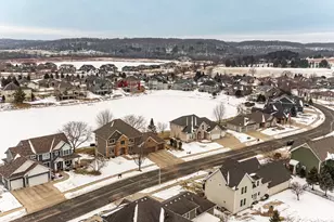 3964 Autumn Lake Ct SW, Rochester, MN 55902 - Photo 2