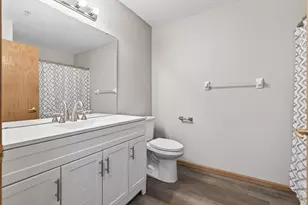 2231 Penn Pl, North Saint Paul, MN 55109 - Photo 16