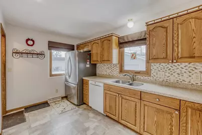 1021 Marshall Avenue, Saint Paul Park, MN 55071 - Photo 6