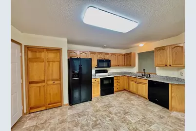 12185 Killdeer Street NW, Coon Rapids, MN 55448 - Photo 4