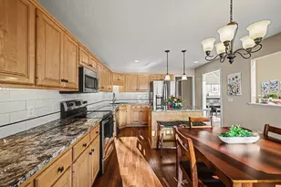 1467 Summit Shores E, Burnsville, MN 55306 - Photo 12